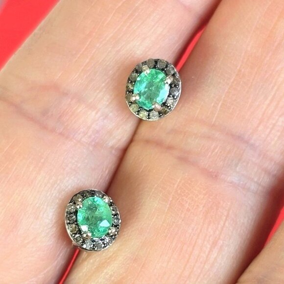925 Sterling Silver Stud Earrings with Natural Emerald 6x5mm & Natural Diamonds - Picture 2 of 6